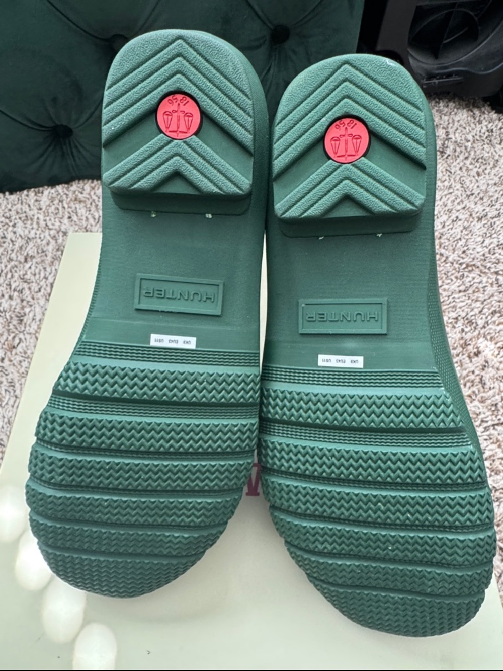 Hunter Green Short Chelsea Rain Boots with Red Logo - Picture 4 of 5